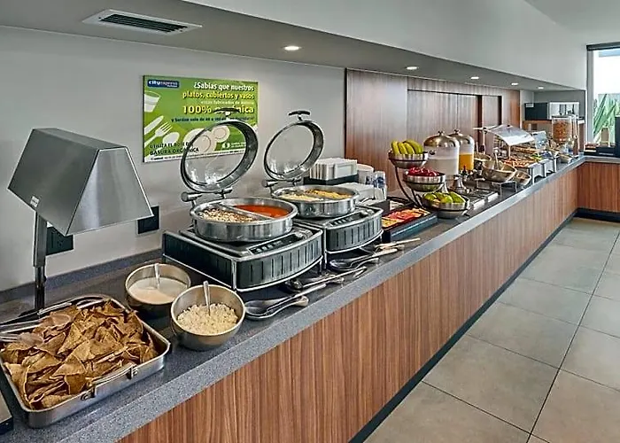 Express By Marriott Ciudad De Insurgentes Sur Hotel 3*